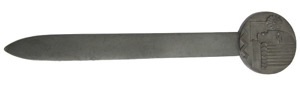 Papperskniv 1934
1940-5730 L&auml;ngd 270 mm
CG Hallberg (CGH)